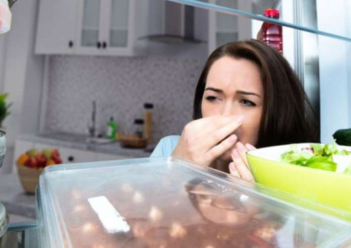 Κάνει το πιο αηδιαστικό επάγγελμα στον κόσμο και βγάζει πάνω από 1.200 ευρώ τη μέρα