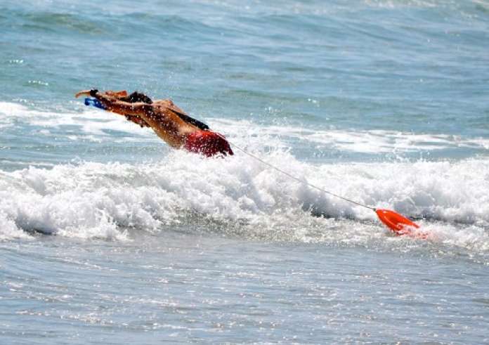 Πιερία: Ναυαγοσώστες επανέφεραν 15χρονο που κινδύνευσε από πνιγμό – Επί 40 λεπτά του έκαναν ΚΑΡΠΑ