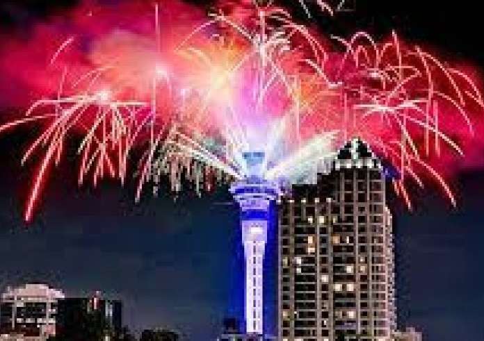 Αυστραλία και Νέα Ζηλανδία υποδέχθηκαν με εντυπωσιακά πυροτεχνήματα το 2023