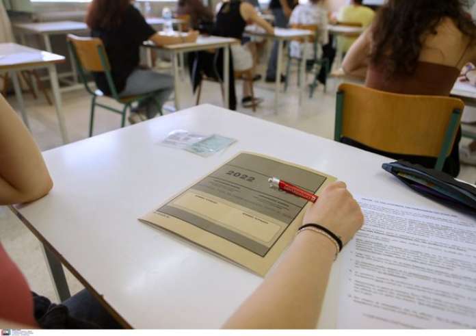 Πανελλήνιες 2025: Αυτά είναι τα θέματα στην Έκθεση – Απαντήσεις