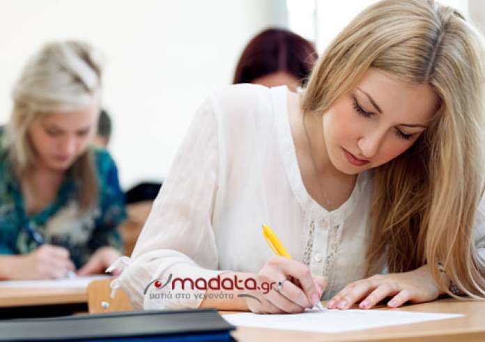 Στην τελική ευθεία για τις Πανελλαδικές: Όλες οι αλλαγές στο νέο μηχανογραφικό