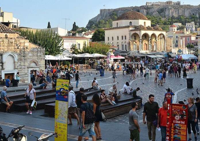 Μεγαλόσωμος αρουραίος προκάλεσε πανικό στο Μοναστηράκι - Βίντεο