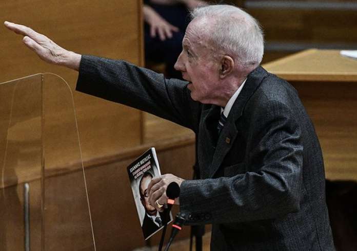 Κωνσταντίνος Πλεύρης: Διαψεύδει τον γάμο με την Τζόρτζια Σιακαβάρα και απαντά στον γιο του – «Βλακείες τέκνων παιδεύουσι πατέρες»