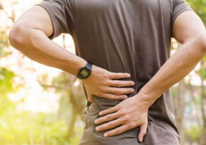 Πόνος στην πλάτη: Πότε είναι επικίνδυνος – Πότε πρέπει να πάτε στον ιατρό