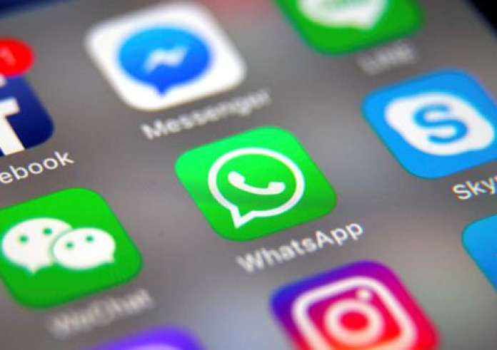 Έκανες ποτέ παύση από τα social; Δες τι αλλάζει στον εγκέφαλό σου όταν κάνεις διάλειμμα