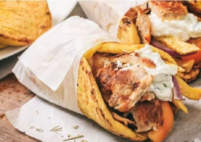 Σουβλάκι, burger ή πίτσα: Ποιο έχει τις λιγότερες θερμίδες και γιατί