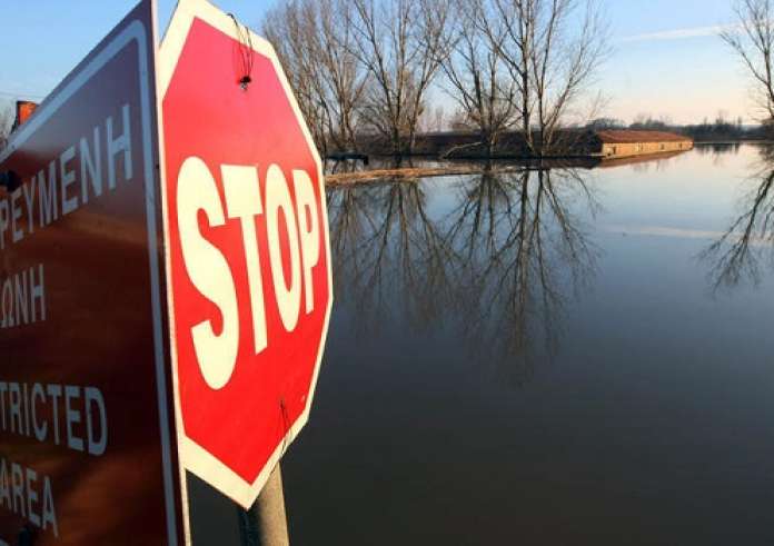 Πινακίδα STOP: Γιατί διαφέρει από τις υπόλοιπες;