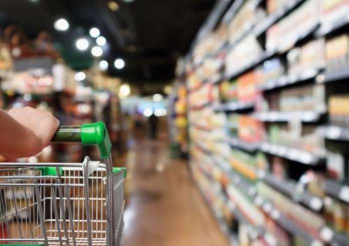 Γιατί τα σούπερ μάρκετ βάζουν τη μαναβική κοντά στην είσοδο