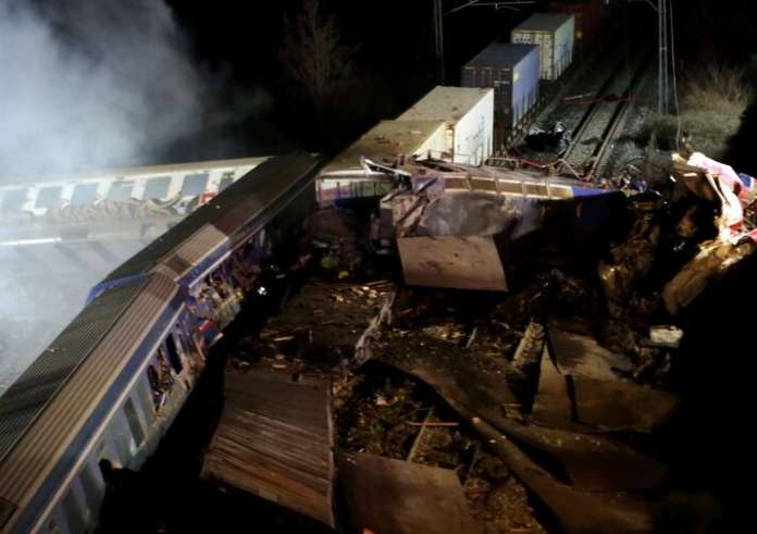 Σοκαριστικό βίντεο από την τραγωδία στα Τέμπη: Η στιγμή της μοιραίας σύγκρουσης των δυο τρένων που κόστισε τη ζωή σε 57 ανθρώπους