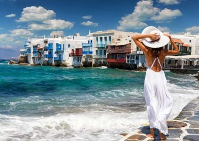 Τουρισμός για Όλους 2025: Δικαιούχοι που θα λάβουν voucher έως 600 ευρώ - Ποιες οι αλλαγές