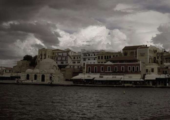 Καλή Ανάσταση. Πρωτοσέλιδα και σημαντικά madata σήμερα Μεγάλο Σάββατο