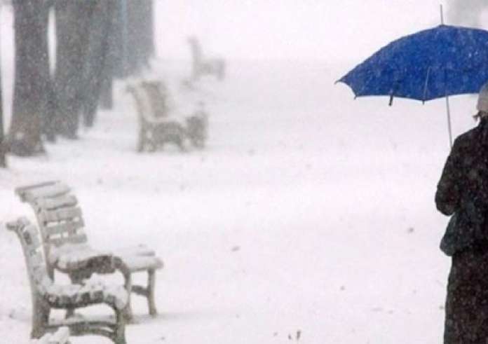 Νέα Υόρκη: Δοκιμάζεται από έναν απίστευτο χιονιά – Μεγάλα προβλήματα