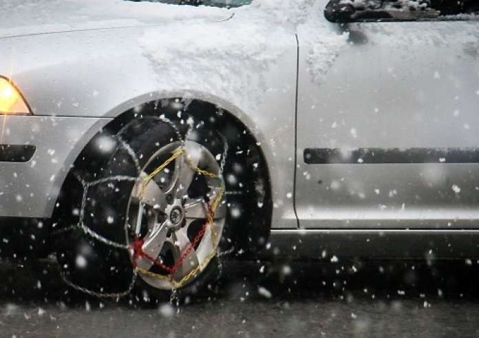 Αλυσίδες στο αυτοκίνητο: Πότε απαιτούνται και ποιο είναι το πρόστιμο