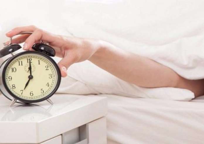 Αυτός είναι ο λόγος που ξυπνάτε πριν χτυπήσει το ξυπνητήρι