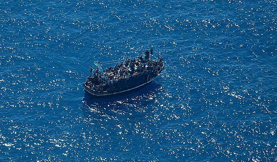 Politico: Καμία απάντηση από την Ελλάδα στην προσφορά αεροσκάφους της Frontex πριν το ναυάγιο στην Πύλο