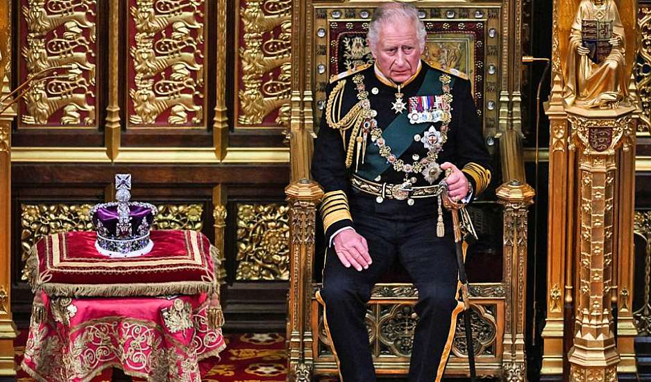 Βασιλιάς Κάρολος: Επιθετικός ο καρκίνος που αντιμετωπίζει - Ετοιμάζει τη διαδοχή του