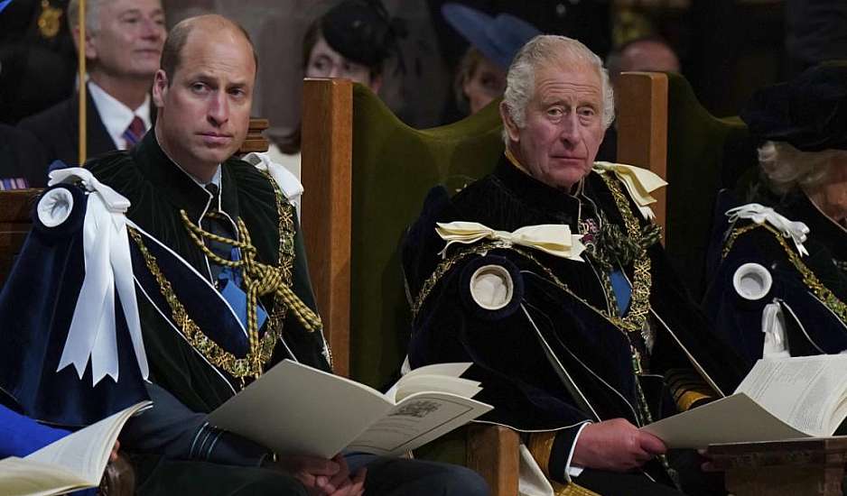 Ρωσικά ΜΜΕ «πέθαναν» τον βασιλιά Κάρολο – Oργισμένη διάψευση από το Λονδίνο