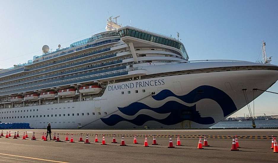 Κοροναϊός: Ξεκίνησε η αποβίβαση των επιβατών από το κρουαζιερόπλοιο Diamond Princess
