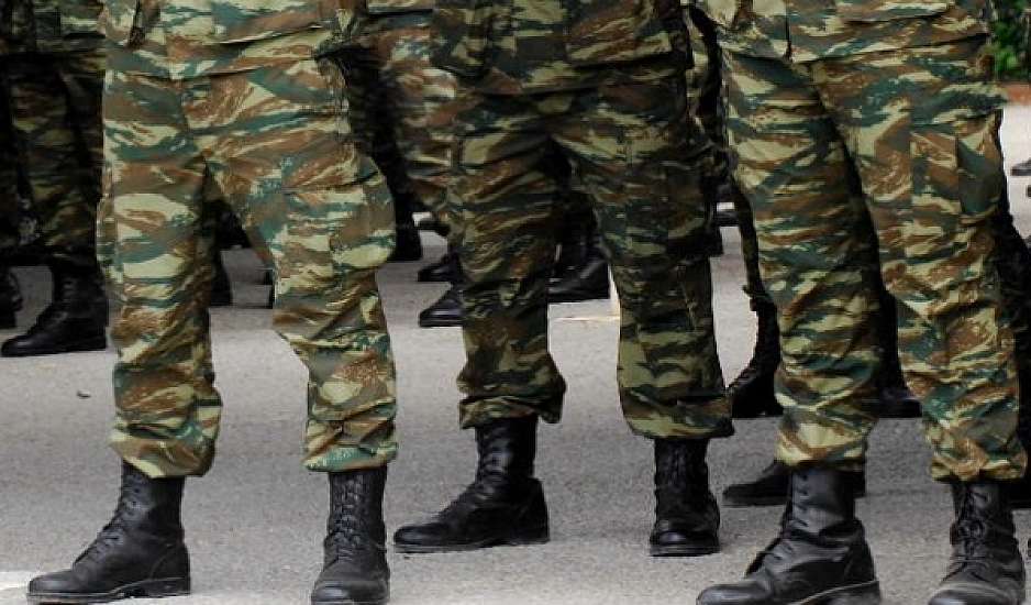 Έρχονται 1.700 προσλήψεις ΕΠΟΠ στις Ένοπλες Δυνάμεις