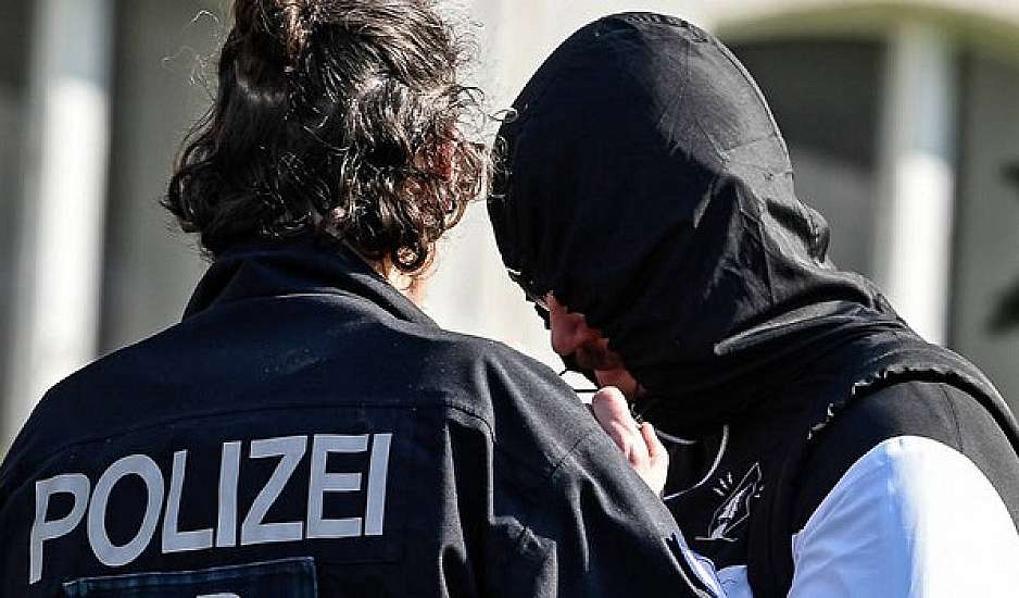 Αίσιο τέλος στην ομηρία σε τράπεζα της Τσεχίας - Συνελήφθη ο ένοπλος