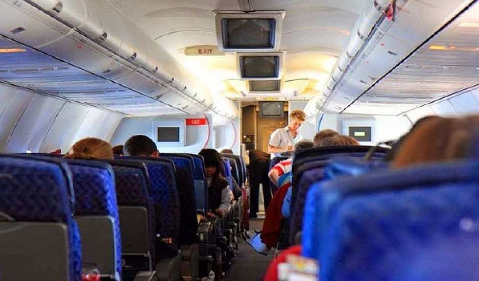 Πόσοι από 95 επιβάτες αεροπλάνου χωρίς μάσκα κόλλησαν από 7 θετικούς