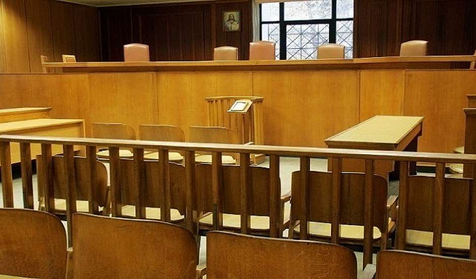 Λάρισα: Τη Δευτέρα 14 Δεκεμβρίου η δίκη του 54χρονου που δολοφόνησε τη σύζυγό του στην ταβέρνα που εργαζόταν