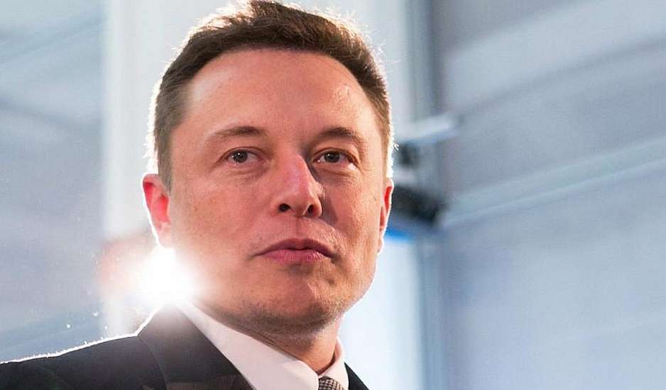 Ίλον Μασκ: Πούλησε μετοχές της Tesla ύψους 19,5 εκατομμυρίων δολαρίων