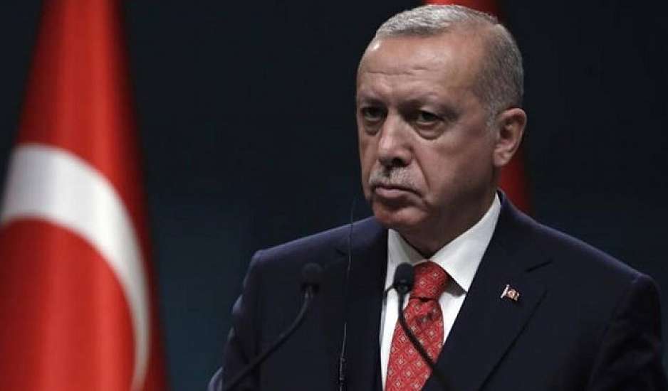 Ο Ερντογάν ανακοινώνει τη νέα κυβέρνηση: Εκτός Σοϊλού, Ακάρ και Τσαβούσογλου - Ποιοι αναλαμβάνουν