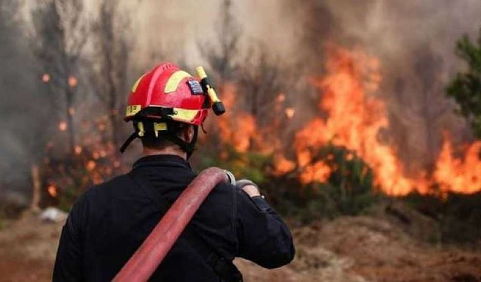 Φωτιά τώρα στην Επίδαυρο - Καίει αγροτοδασική έκταση στο Μετόχι