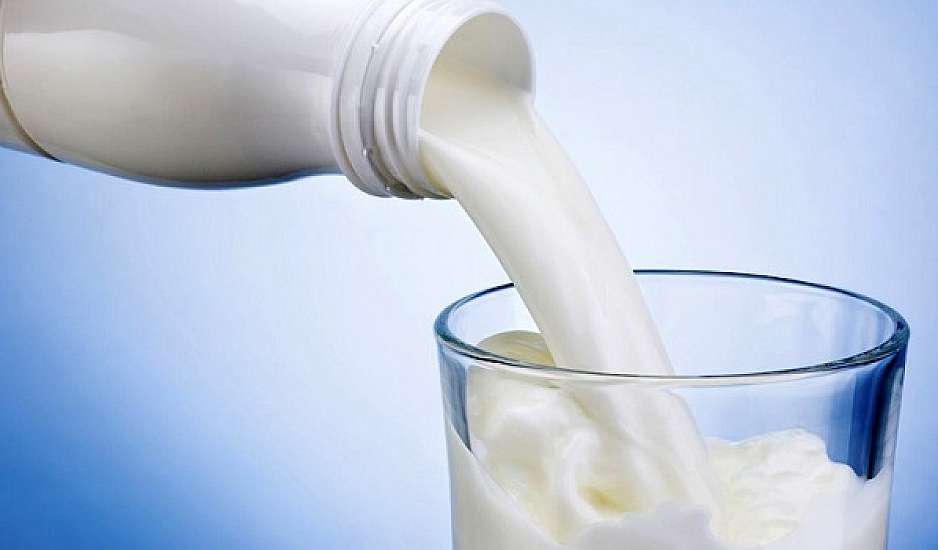 Γάλα καρύδας: Θερμίδες και 6 οφέλη υγείας – Τι προσέχουμε στις κονσέρβες