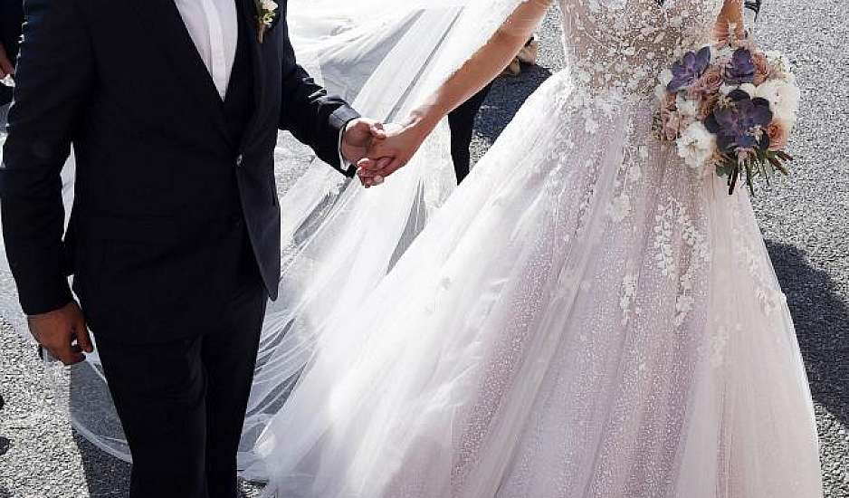 Κορονοϊός: Γάμος υγειονομική βόμβα στα Τρίκαλα. Γιατί εκτοξεύτηκαν τα κρούσματα