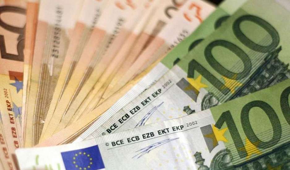 Αύξηση του κατώτατου μισθού: Στα 780 ευρώ από σήμερα - Τι ισχύει για τα επιδόματα