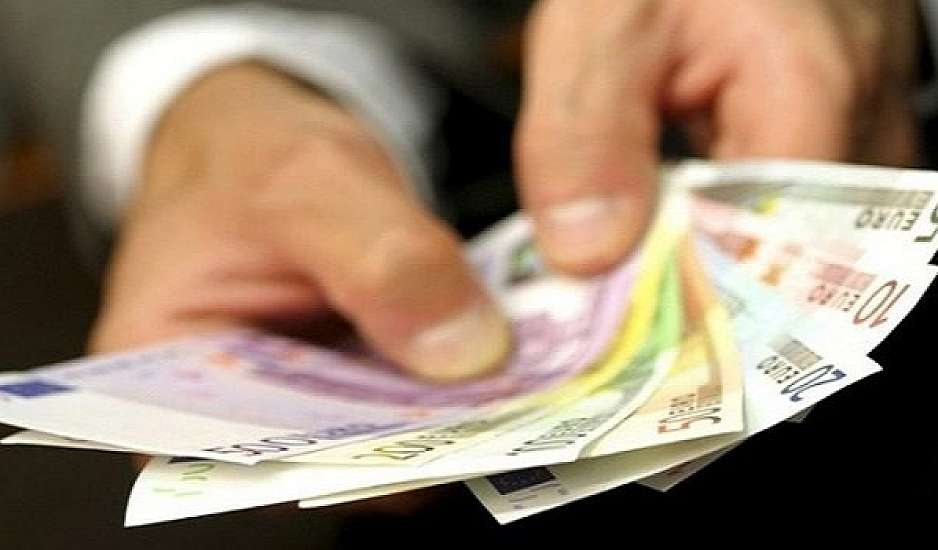 Πρόστιμο €250.000 στην Alpha Bank για παράνομη επιβάρυνση δανειολήπτη