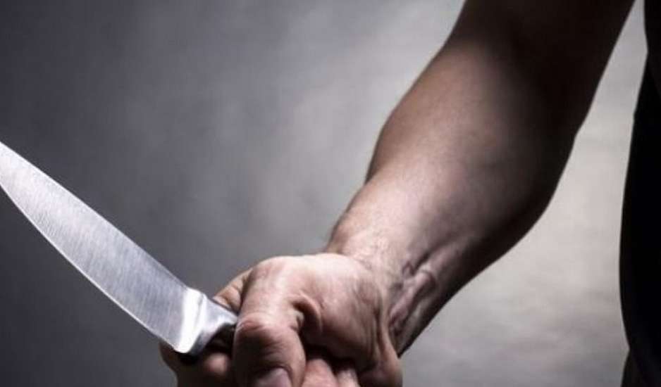 Συναγερμός στο Νέο Φάληρο: Άνδρας μπούκαρε σε ξενοδοχείο και απείλησε υπάλληλο με μαχαίρι