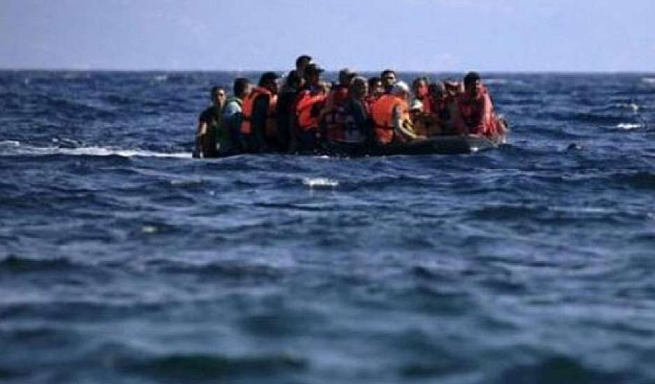 Συναγερμός στη Μεσόγειο: Κινδυνεύουν να πνιγούν 90 μετανάστες ανοιχτά της Λιβύης