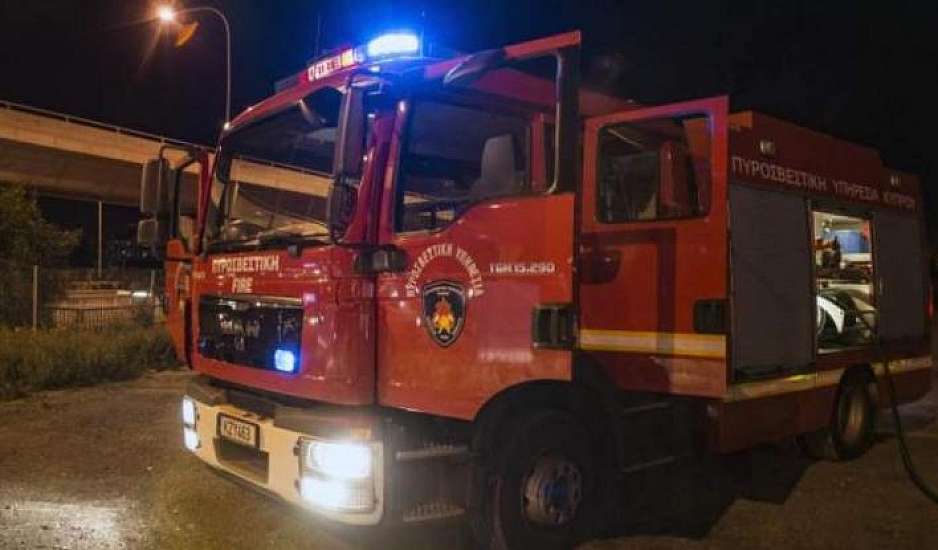 Ασπρόπυργος: Εντοπίστηκε σορός κατά τη διάρκεια κατάσβεσης φωτιάς