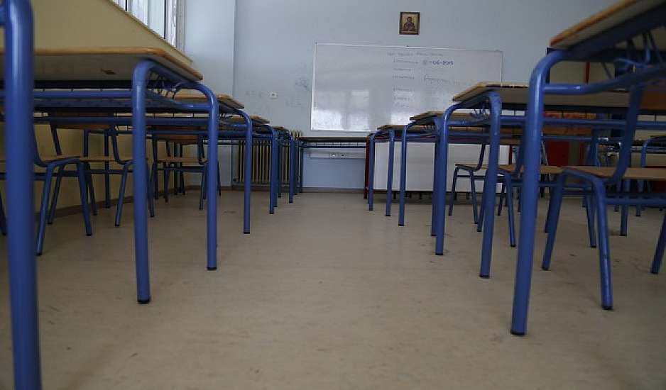 Κορονοϊός: Παράταση στα κλειστά σχολεία έως τις 10 Μαΐου