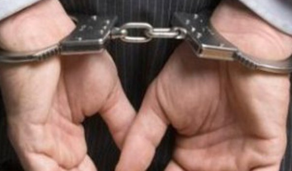 Συνελήφθησαν δύο άνδρες για πλαστογραφία πιστοποιητικών