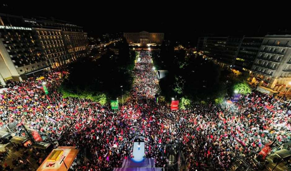 Αλέξης Τσίπρας: Παράσταση νίκης η πολύ μεγάλη συγκέντρωση στο Σύνταγμα