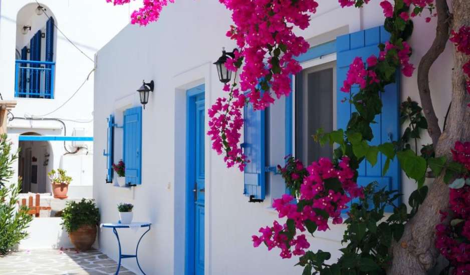 5 ελληνικά νησιά με τα πιο ξεχωριστά πασχαλινά έθιμα