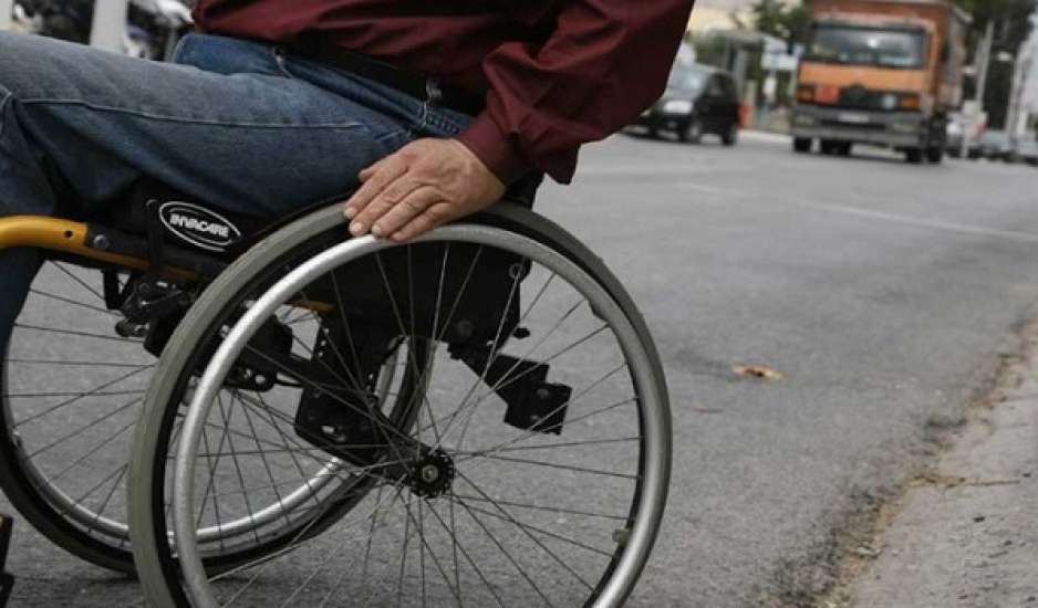 Έκλεψαν αναπηρικό αμαξίδιο παιδιού που πήγε στην εκκλησία να κοινωνήσει