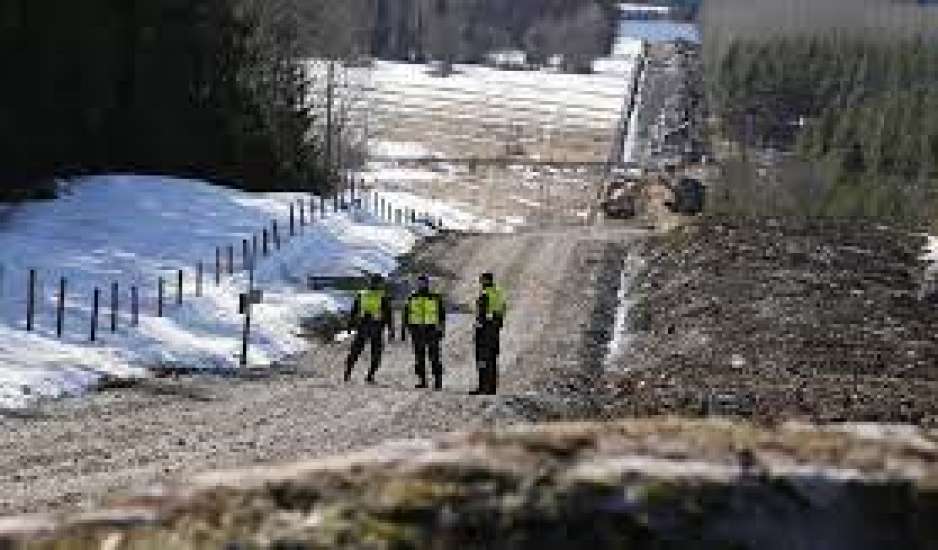 Φινλανδία: Στήνει φράχτη στα νέα σύνορα του ΝΑΤΟ με τη Ρωσία – Τρία μέτρα ύψος, 200 χλμ. μήκος