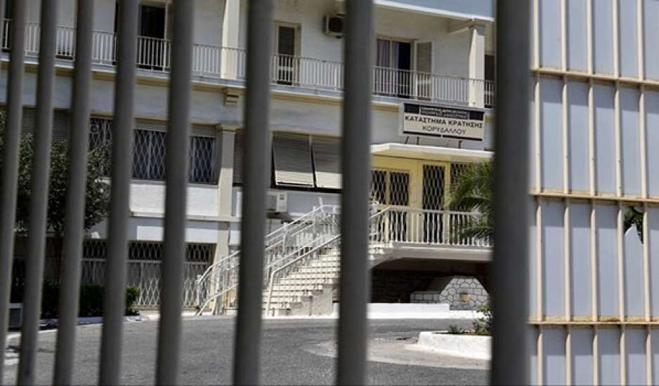 Κώστας Σακκάς: Στο νοσοκομείο σε κρίσιμη κατάσταση ο κρατούμενος και απεργός πείνας