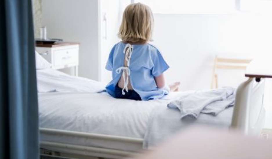 Οξεία ηπατίτιδα σε παιδιά: Συναγερμός σε γονείς και παιδιάτρους - Μήπως ο κορονοϊός τροποποίησε το ανοσοποιητικό;