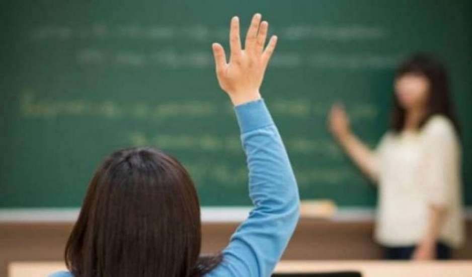 Κορονοϊός: Η επιστροφή στην κανονικότητα για τα σχολεία και τις επιχειρήσεις