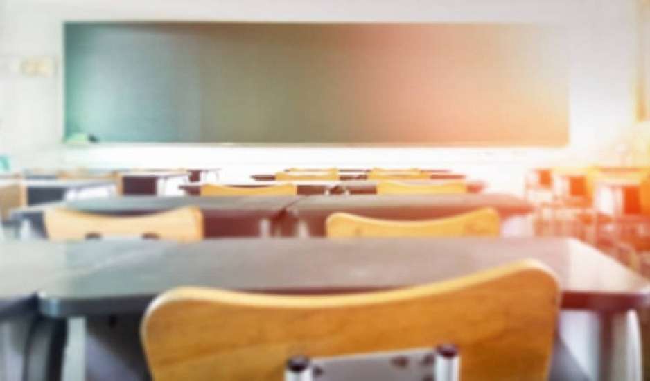 Κορονοϊός στο σχολείο: Πώς μειώνονται κατά 40% τα ιικά σωματίδια μέσα στην τάξη