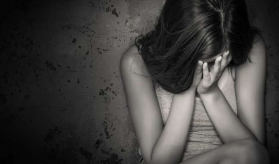 Παλαιό Φάληρο: Φοβάμαι για τη ζωή μου λέει η 34χρονη που έπεσε θύμα βιασμού