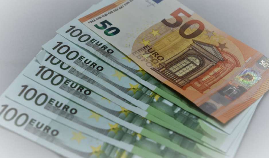 Γαλλία: Στα 100 δισ.ευρώ θα φτάσουν οι δαπάνες για να αντιμετωπιστεί ο κορονοϊός