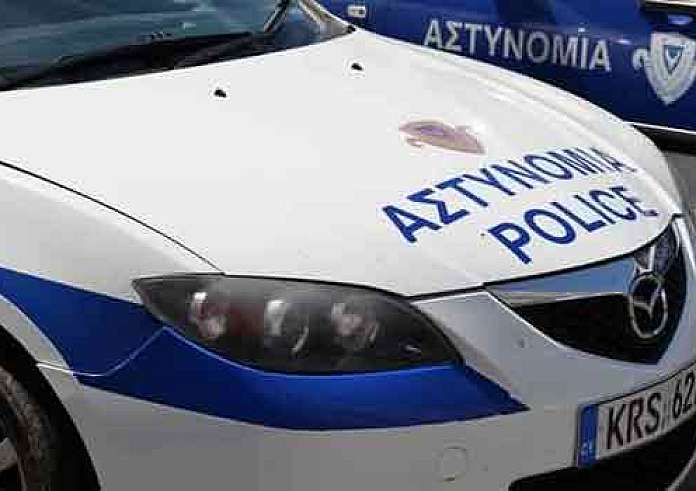 Λεμεσός: Έσπασαν το περίπτερο μητέρας από το Βιετνάμ, μετά τα ρατσιστικά επεισόδια - Ξέσπασε σε κλάματα