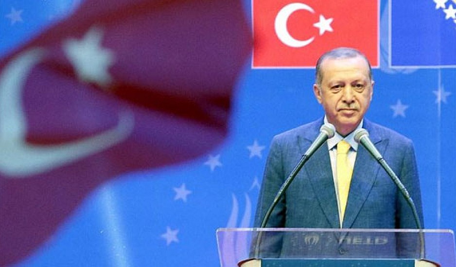 Ο Ερντογάν θα διορίζει και τον διοικητή της κεντρικής τράπεζας της Τουρκίας